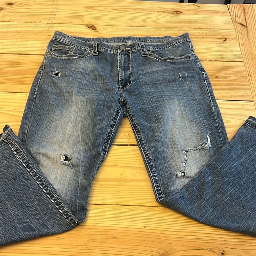 MENS AXEL JEANS SZ 38 Ripped